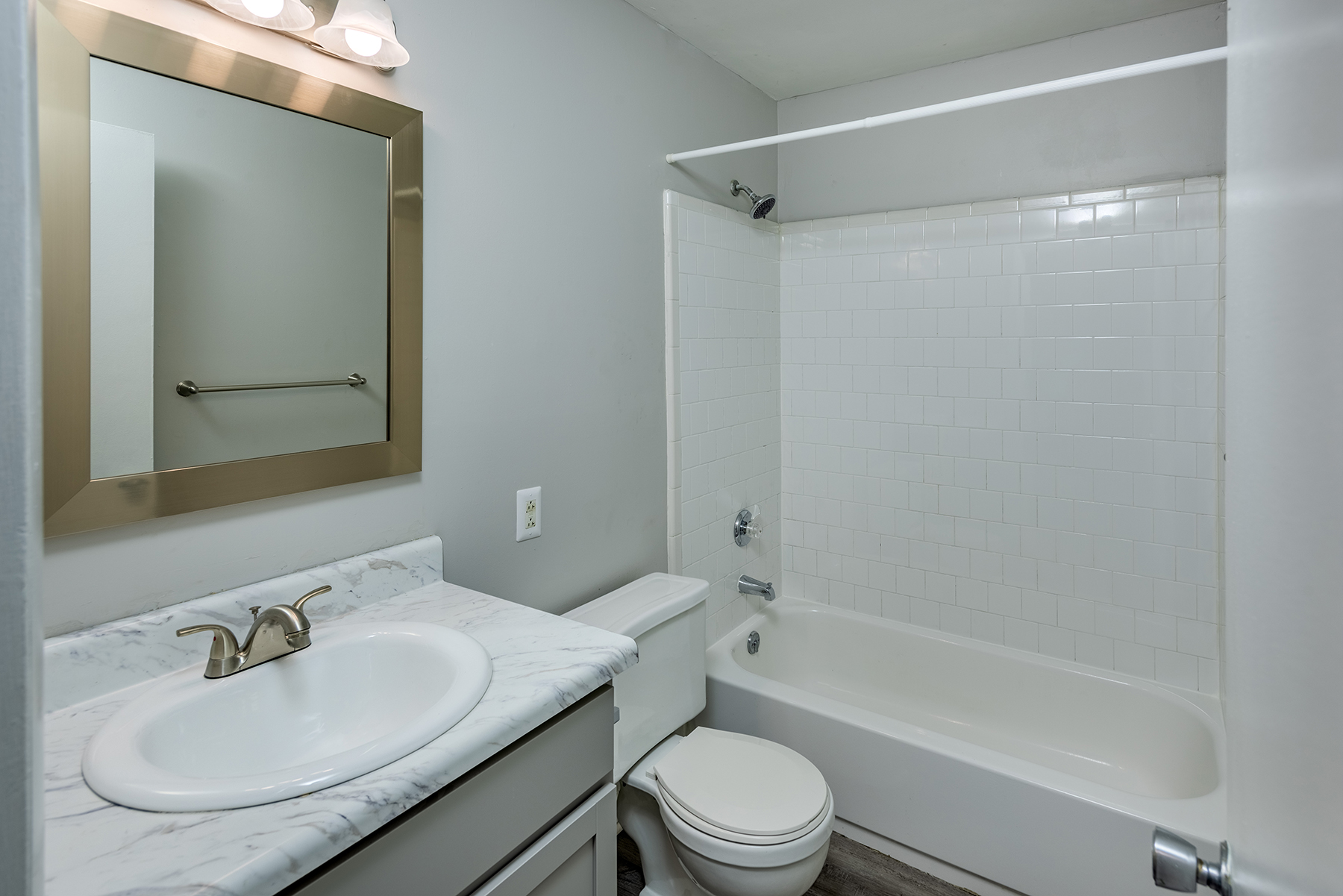 Signal Hill The Multifamily Advisory Group at Cushman & Wakefield